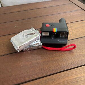 Polaroid Go Camera (Gen 2) & Film